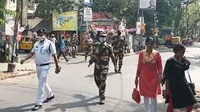 Image of Kolkata Police and Central Force