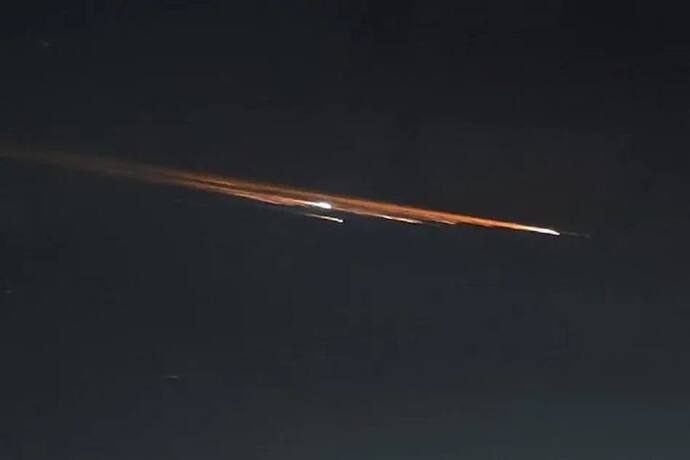 आसमान में दिखा रहस्यमयी आग का गोला : मध्यप्रदेश, महाराष्ट्र, गुजरात में चमका, पड़ोसी देश का मिसाइल समझ डरे लोग