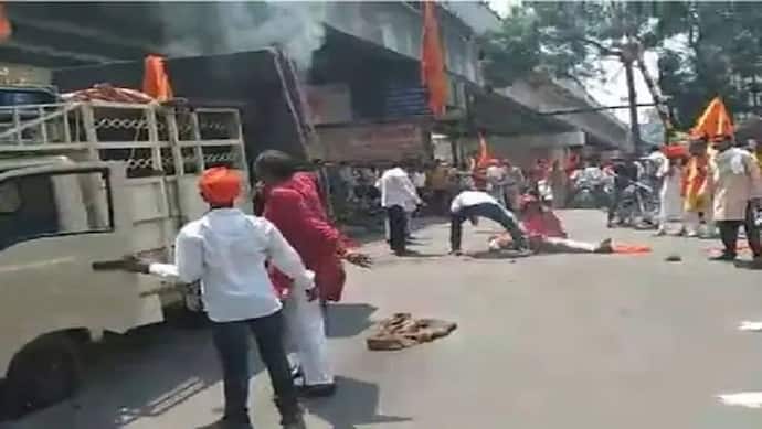 छिंदवाड़ा से बड़ी खबर : रामनवमी पर निकले जुलूस में डीजे का रॉड हाईटेंशन तार से टकराया, पहले धमाका फिर लगी आग