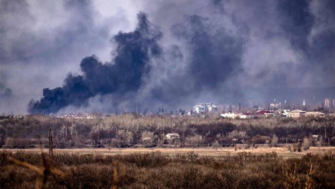 Russia Ukraine War: युद्ध के 51 दिन, 50 लाख लोग देश छोड़कर भागे, लेकिन युवाओं को रुकना पड़ा