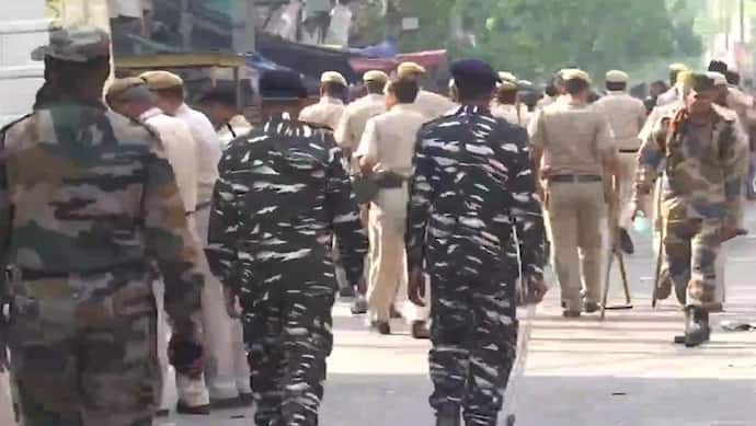 जहांगीरपुरी हिंसा मामले में दिल्ली पुलिस की क्राइम ब्रांच कर रही जांच, 20 आरोपी गिरफ्तार, 14 कोर्ट में पेश
