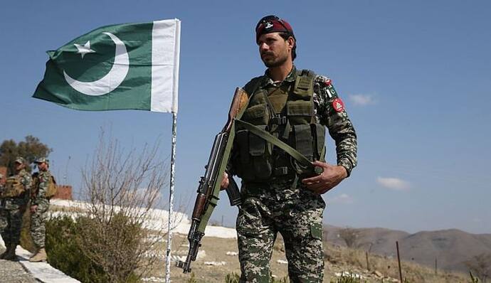 पाकिस्तान में आर्मी हेलीकॉप्टर क्रैश: दो मेजर सहित छह सैन्य अधिकारियों की मौत
