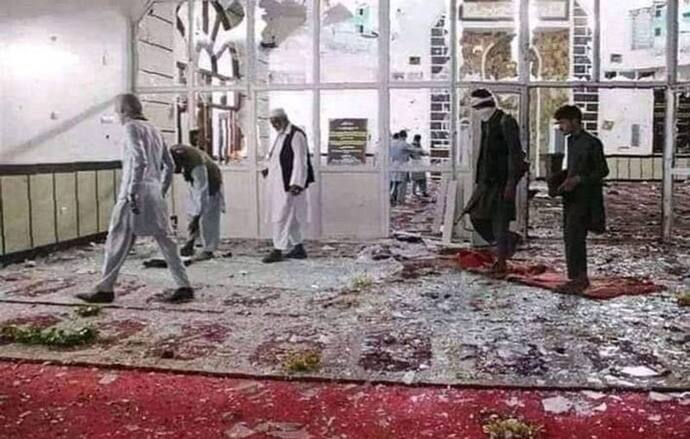 नमाज के दौरान मस्जिद में जबर्दस्त धमाका, 33 की मौत, पचास से अधिक घायल, मरने वालों में बच्चे भी शामिल