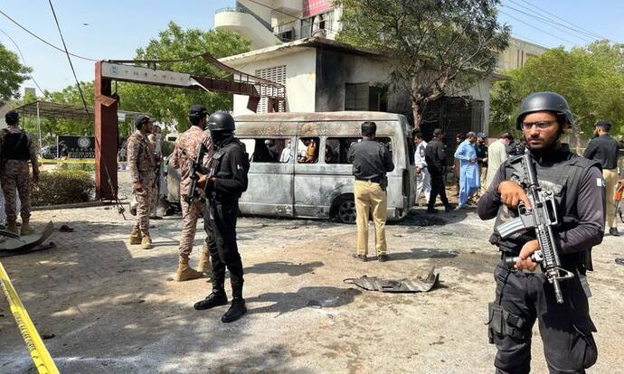 पाकिस्तान : कराची यूनिवर्सिटी परिसर में ब्लास्ट, तीन चीनी नागरिकों सहित चार लोगों की मौत