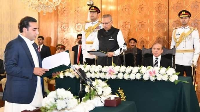 बिलावल भुट्टो बने पाकिस्तान के विदेश मंत्री, राष्ट्रपति आरिफ अल्वी ने दिलाई शपथ
