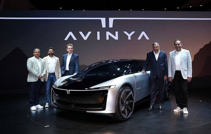 बेहद खूबसूरत है टाटा की नई इलेक्ट्रिक कार, Avinya EV concept मॉडल की सीटें चाहे जहां घुमाएं, 500 किमी की रेंज 