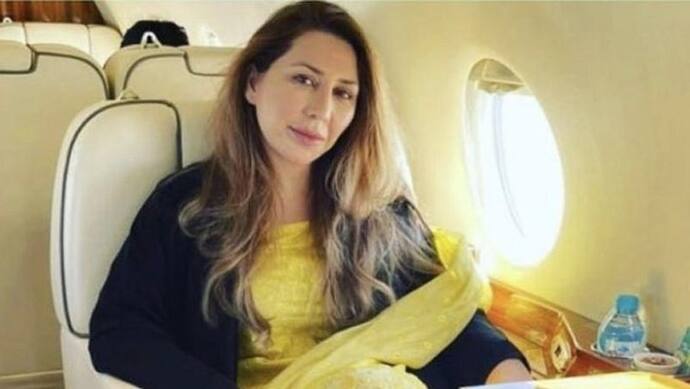 इमरान की पत्नी की करीबी फराह ने PML-N नेता को भेजा नोटिस, कहा- माफी मांगो वरना करूंगी 5 अरब की मानहानि का केस