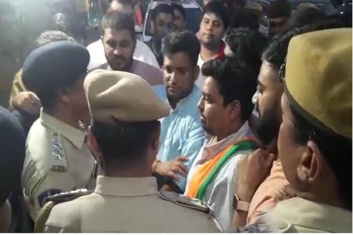 हिंसा के बाद राजनीति का केंद्र बना जोधपुर: कर्फ्यू के बीच भाजयुमो कार्यकर्ताओं को पुलिस ने रोका, सियासी ड्रामा