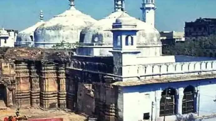 ज्ञानवापी मस्जिद का सर्वेः दो तहखानों को खोला गया, की जा रही है वीडियोग्राफी