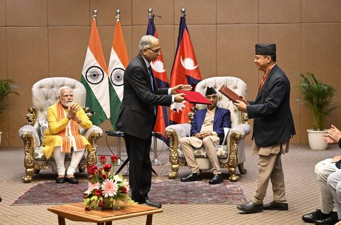 पीएम नरेंद्र मोदी की नेपाल यात्रा के दौरान दोनों देशों ने इन समझौतों पर किया साइन, छात्रों को मिलेगा खास लाभ