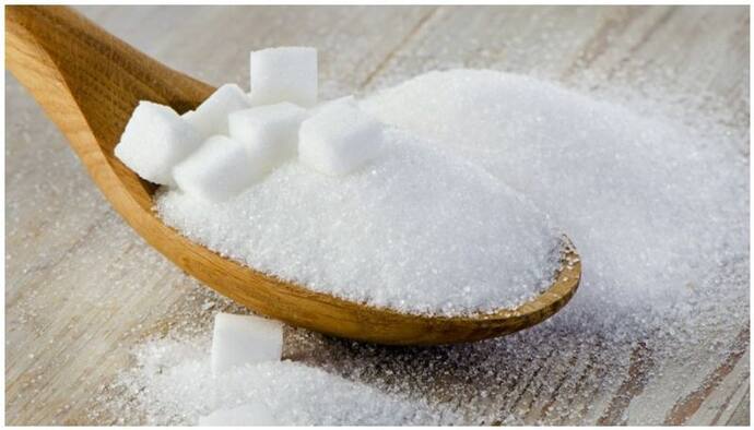 Sugar Price Hike: गेहूं के बाद अब चीनी निर्यात पर प्रतिबंध की तैयारी, सरकार जल्द ले सकती है बड़ा फैसला