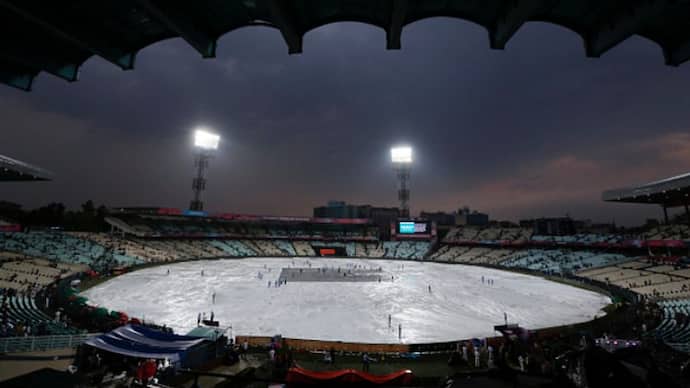 IPL 2022 What will happen if the IPL playoffs matches is not played at Eden Gardens due to rain spb