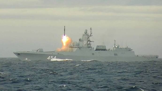 रूस ने किया 1000 km तक मार करने वाले हाइपरसोनिक मिसाइल का सफल टेस्ट, बढ़ जाएगी नौसेना की ताकत