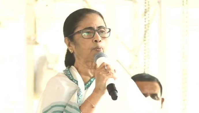 ममता बनर्जी ने की नूपुर शर्मा को तुरंत गिरफ्तार करने की मांग, कहा- देश की एकता बनाए रखने के लिए यह जरूरी