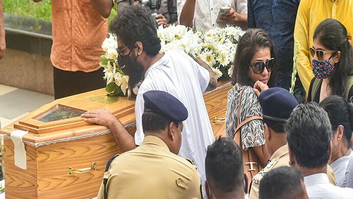 मुंबई पहुंची सिंगर केके के पार्थिव देह, वर्सोवा में होगा अंतिम संस्कार