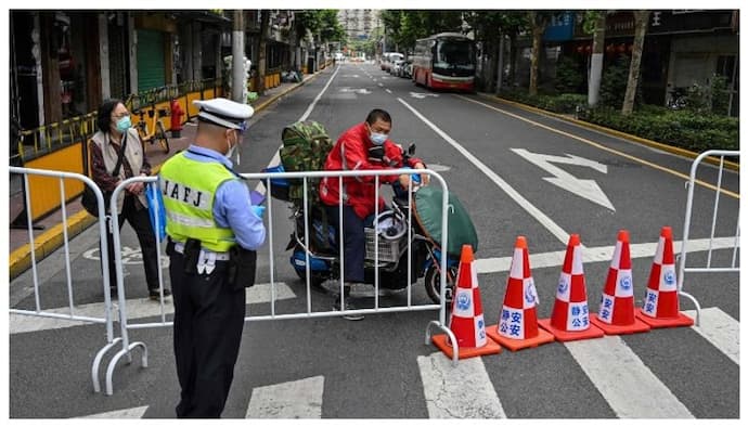 चीन में फिर कोरोना का कहर: शी जिनपिंग की तीसरी बार ताजपोशी से पहले वायरस का हमला, कई शहरों में लॉकडाउन
