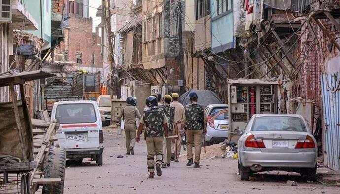 कानपुर हिंसा का मास्टर माइंड उगल रहा बड़े-बड़े राज, पुलिस ने 8 बिल्डरों के खिलाफ दर्ज किया मुकदमा