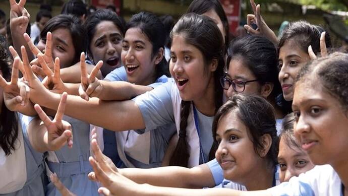RBSE 10th Result 2022 Declared : राजस्थान बोर्ड 10वीं का रिजल्ट जारी, लड़कियों ने फिर मारी बाजी