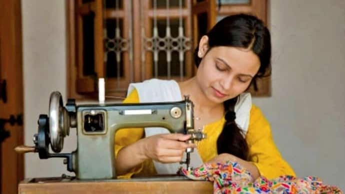 Free Silai Machine Yojana: महिलाओं को फ्री में मिल रही है सिलाई मशीन, जानें कैसे करें आवेदन