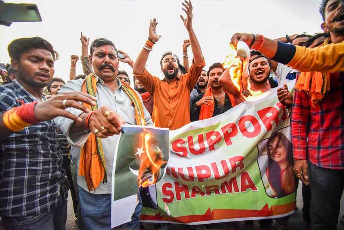 Nupur Sharma Comment Row: नुपूर शर्मा के पक्ष में उतरे हिंदू संगठन, देशभर में कुछ इस तरह करेंगे विरोध प्रदर्शन