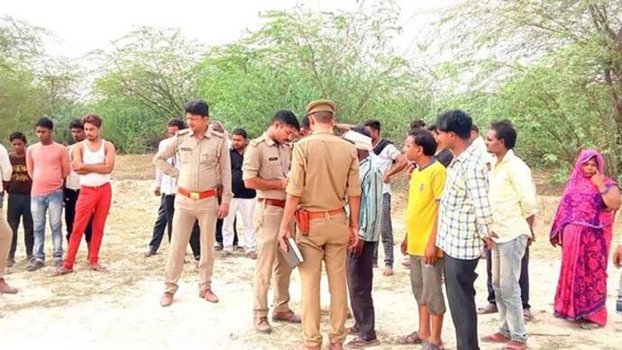 कानपुर: नौटंकी दिखाने के बहाने युवक को घर से ले गए थे दोस्त, सुबह सड़क किनारे खून से लथपथ मिला शव