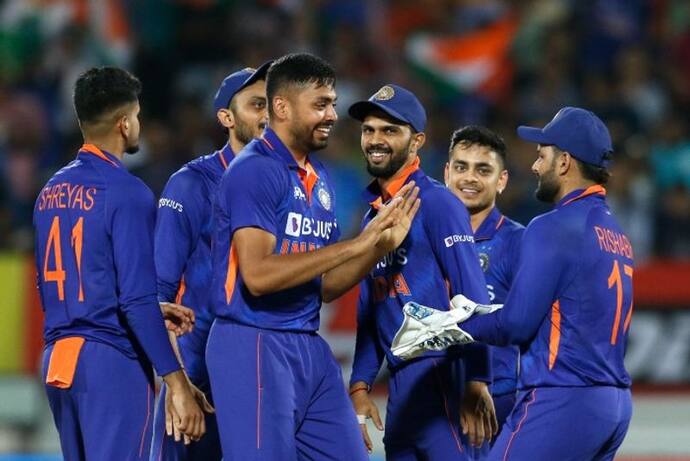 IND vs SA T20I match: दिनेश कार्तिक, हार्दिक पांड्या की बल्लेबाजी, आवेश खान की गेंदबाजी से जीता भारत