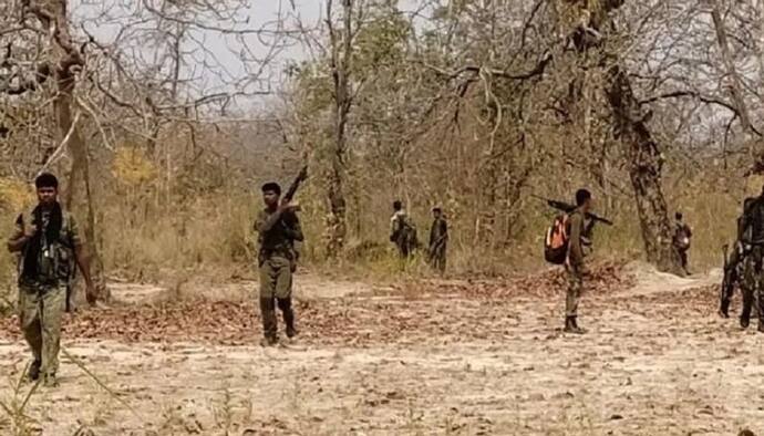 छत्तीसगढ़-ओडिशा बॉर्डर पर नक्सलियों ने CRPF काफिले पर किया बड़ा हमला, 3 जवान शहीद तो कई घायल