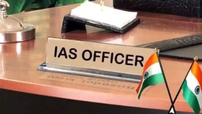 झारखंड में 18 IAS अधिकारियों के ट्रांसफर, राज्यपाल के प्रधान सचिव भी हटाए गए