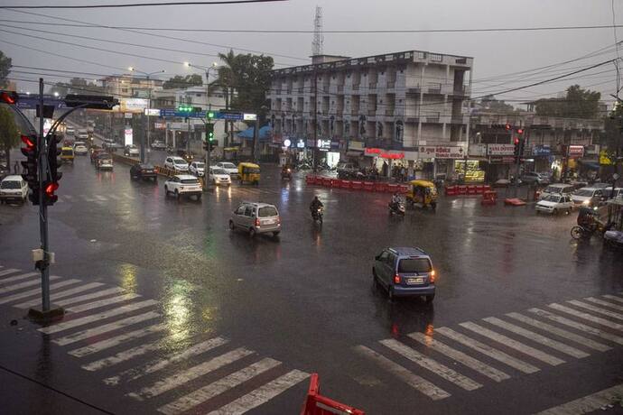 Monsoon Update: मानसून का रास्ता फिर से क्लियर, IMD को उम्मीद आजकल में दिल्ली तक कर सकता है एंट्री