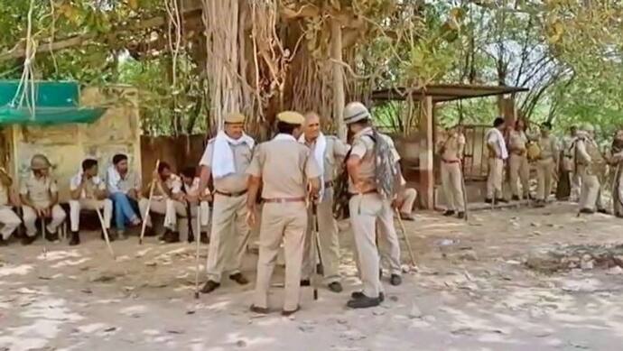 राजस्थान पुलिस का गजब कारनामाः चोर तो पकड़े नहीं, उल्टा शिकायत करने वालों पर चला दिए डंडे, देखिए वीडियो