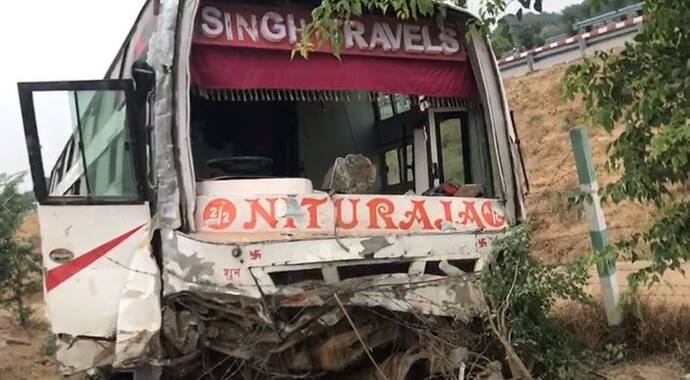 उन्नाव: यात्रियों को बिहार से दिल्ली ले जा रही थी प्राइवेट बस, ड्राइवर को नींद आने से हुआ हादसा, 26 लोग घायल 
