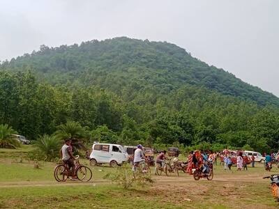 झारखंड में अच्छी बारिश के लिए करते है लोग पहाड़ की पूजा, 2 जुलाई को शामिल होंगे तीन राज्यों के हजारों भक्तगण