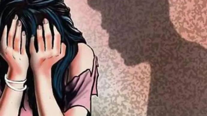 मथुरा: विधवा मां ने पड़ोसी पर लगाया नाबालिग बेटी का धर्म परिवर्तन कराने का आरोप,  जांच में जुटी पुलिस
