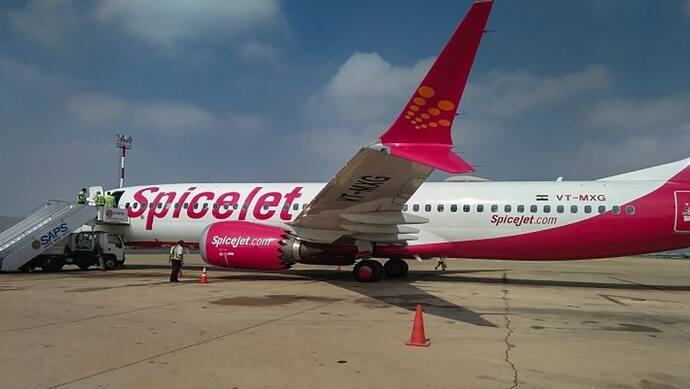 Spicejet: 24 दिनों में 9वीं बार आई खराबी, दुबई-मदुरै उड़ान में देरी