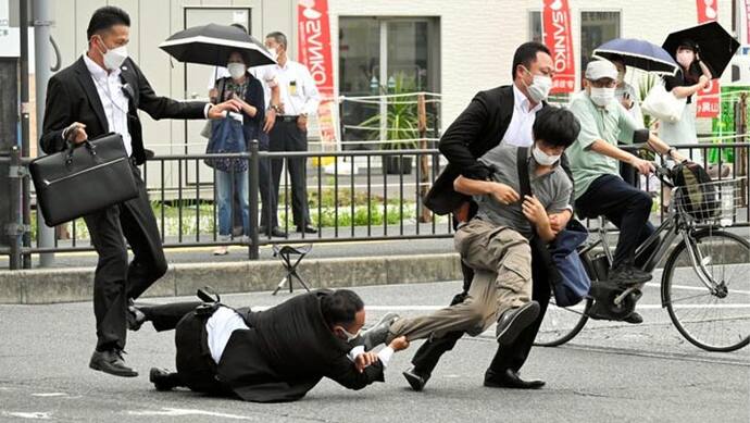 Ex मिलिट्री मेन और प्रोफेसर...जापान के पूर्व PM शिंजो आबे को गोली मारने वाले का चौंकाने वाला बैकग्राउंड