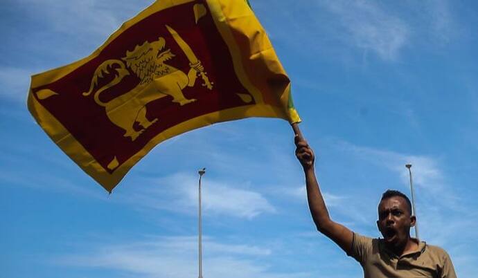 श्रीलंका में विपक्षी दलों में सहमति, बुधवार को राष्ट्रपति गोटाबया के इस्तीफा के बाद बनेगी नई सरकार