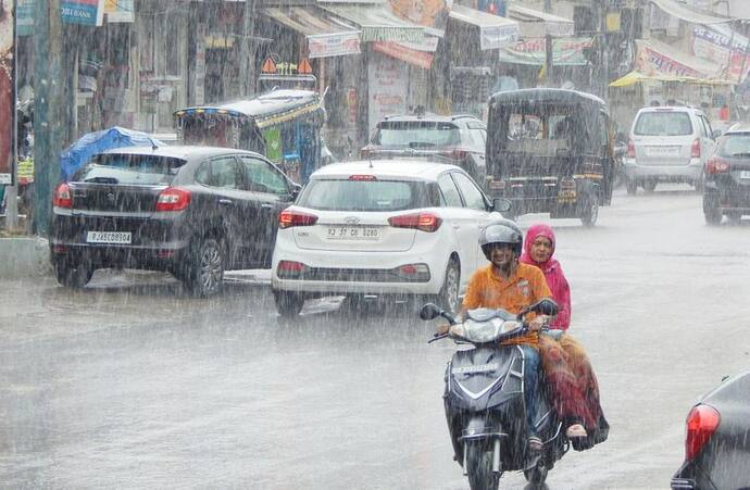 राजस्थान में होगी झमाझम बरसात, इन जिलों में मौसम विज्ञान केन्द्र का अलर्ट, जाने अपने जिलें का हाल