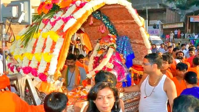 Mahakal Sawari ujjain: शिव तांडव स्वरूप में सजे महाकाल, शाही ठाठ-बाट से निकली महाकाल की तीसरी सवारी