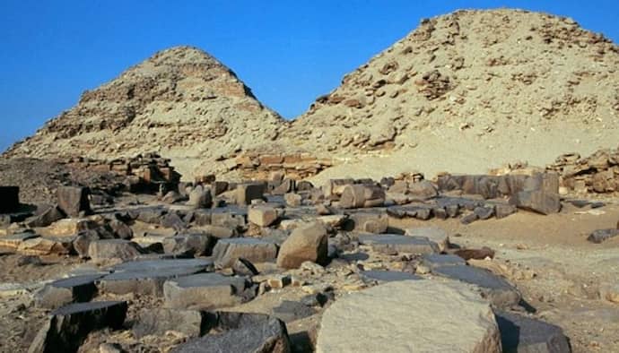 See in the picture a temple surrounded by 4500 years of mystery in Egypt