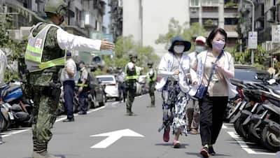 युद्ध में कैसे बचाव करना है, कैसे इलाज कराना है? ताइवान के लोग करने लगे प्रैक्टिस, कभी भी हमला कर सकता है चीन