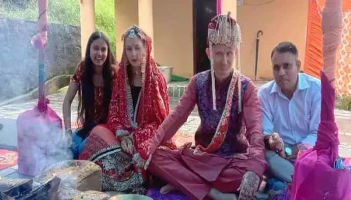 यूक्रेन की छोरी पर आया रूसी छोरे का दिल, दोनों ने भारत में हिंदू रीति-रिवाज से की शादी