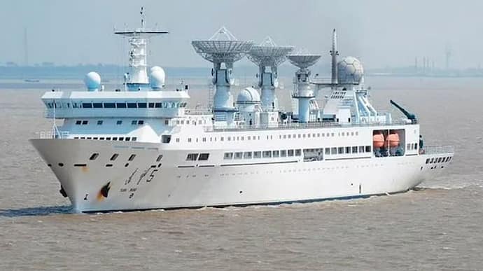 चीन की मनमानी: Hambantota बंदरगाह पर तैनात करेगा Spy जहाज, इजाजत के लिए श्रीलंकाई सरकार को किया मजबूर