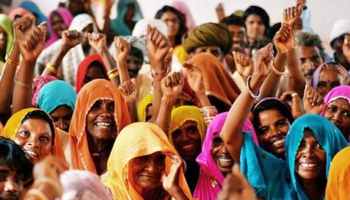 मोदी सरकार की योजनाओं से महिलाओं को मिल रहा है लाभ, पहली बार 80% महिलाओं ने लिया होम लोन