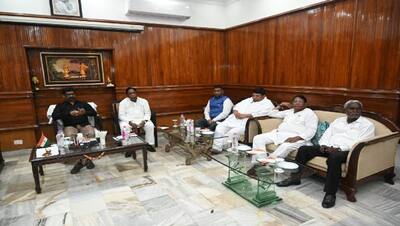 झारखंड में सियासी हलचल के बीच UPAने बुलाई विधायकों की बैठक, सभी दलों के MLA हुए शामिल, नहीं पहुंचे 5 विधायक