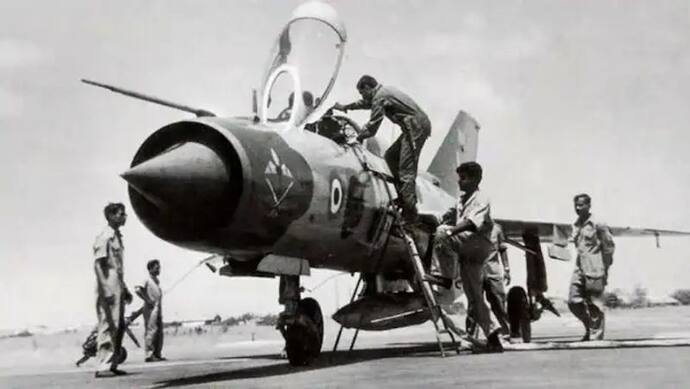 भारत के 'टॉप गन' की कहानी, 1971 की जंग में पाकिस्तानी वायुसेना के ठिकानों को तबाह कर तोड़ दिया था मनोबल