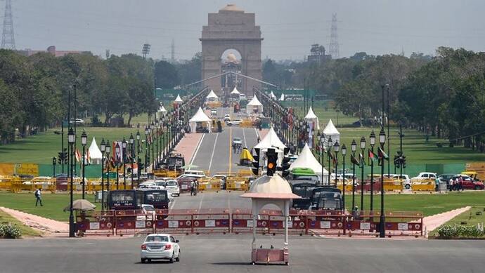 PM नरेंद्र मोदी गुरुवार को करेंगे 'कर्तव्य पथ' का उद्घाटन, इंडिया गेट पर लगी 28 फीट ऊंची नेताजी की प्रतिमा