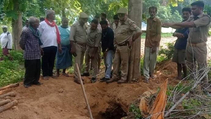 प्रतापगढ़: कब्र खोदकर शव को निकाला बाहर और फिर काट दिया सिर, पुलिस समेत ग्रामीणों ने जताई इस बात की आशंका