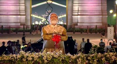 कर्तव्य पथ पर प्रधानमंत्री मोदी...देखिए 10 latest photos 