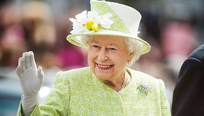 Queen Elizabeth II: ৭০ বছরের রাজত্ব শেষ, ৯৬ বছরে শেষ নিঃশ্বাস ত্যাগ করলেন ব্রিটেনের রানি 