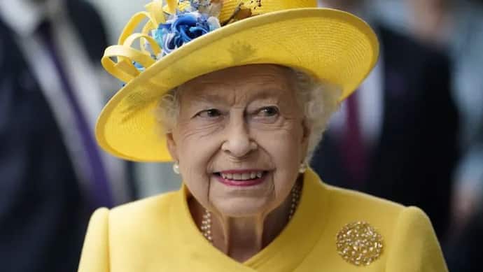 Queen Elizabeth II Death: सुष्मिता सेन से लेकर रितेश देशमुख तक ने जताया शोक, बोले- एक युग का अंत